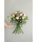 Ramo Ballet Rosas Pastel y Flores de Temporada