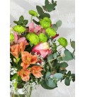 Detalle Ramo Silvestre de Rosas y Astromelias